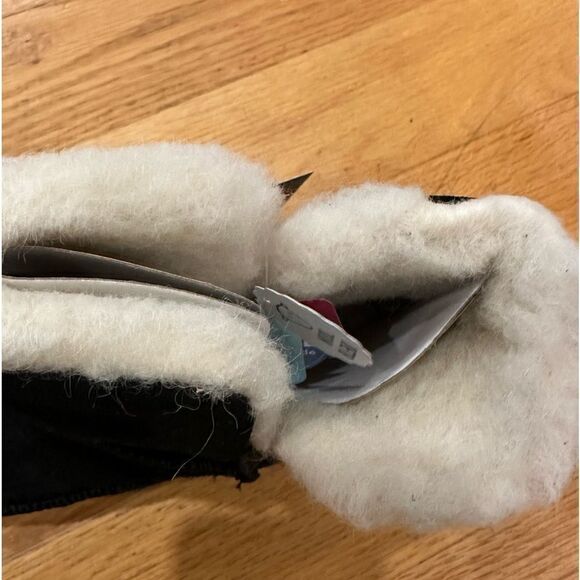 Muk Luks size 7 black winter boots wool blend - Picture 3 of 6